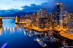 ЯКартинка.РФ-Обои-2560х1440.-Город-ночью-12