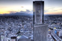 ЯКартинка.РФ-Обои-2560х1440.-Город-ночью-18