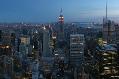 ЯКартинка.РФ-Обои-2560х1440.-Город-ночью-40