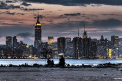 ЯКартинка.РФ-Обои-2560х1440.-Город-ночью-41