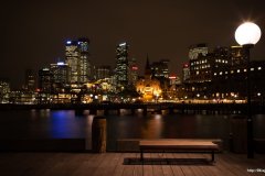 ЯКартинка.РФ-Обои-2560х1440.-Город-ночью-85