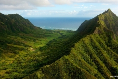 ЯКартинка.РФ-Обои-2560х1440.-Поля-в-горах-20