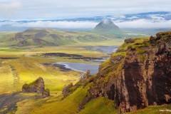 ЯКартинка.РФ-Обои-2560х1440.-Поля-в-горах-49